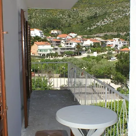Donja Vala 2732a